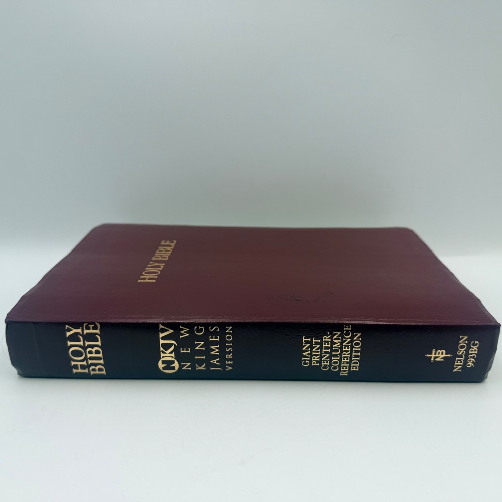 NKJV Holy Bible Giant Print Center-Column Reference Thomas Nelson Burgundy 993BG